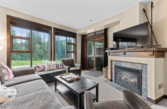 The BEST ski-in/ski-out location with private hot tub!