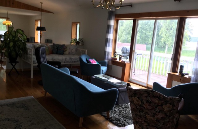 The Big House on Smith's Bay - Sleeps 12