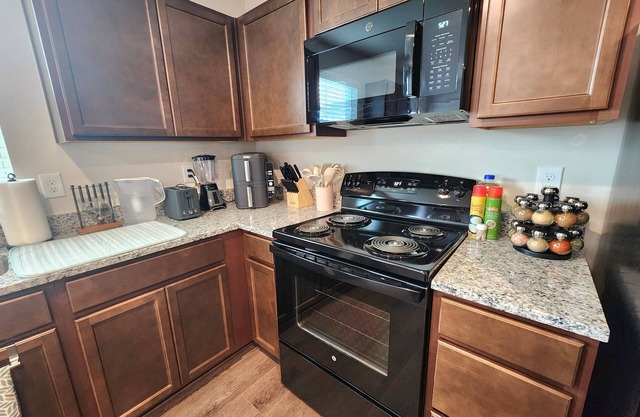 The Birch 4 BD @ USC Stadium & Ft Jackson