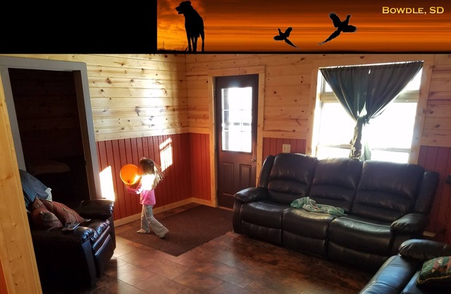 The Birdhouse - Sportsman's Lodging: Pheasant hunting & fishing.