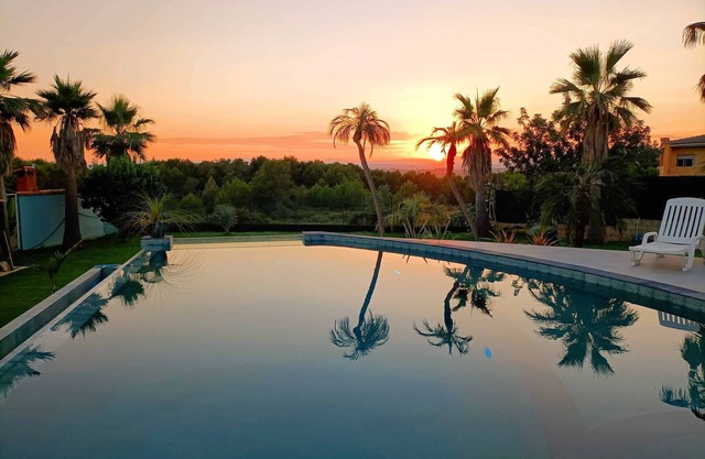 The Blue Diamond Villa-25min From Valencia