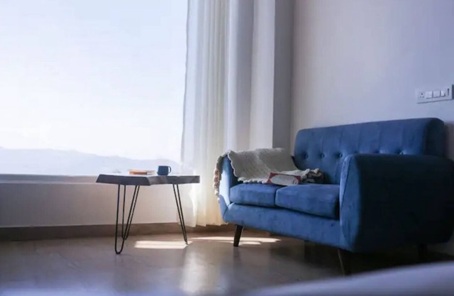 The Blue Door - Luxurious home with a Sunset View