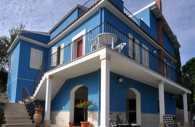The Blue House in the heart of Sicily between Piazza Armerina and Caltagirone