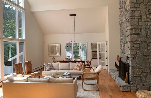 "The Boulders" - A Watch Hill Five Bedroom House