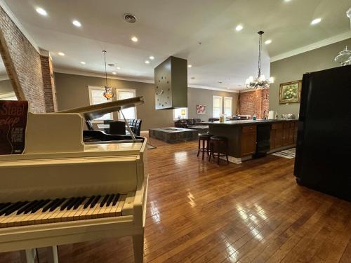 The Brick-Road Penthouse