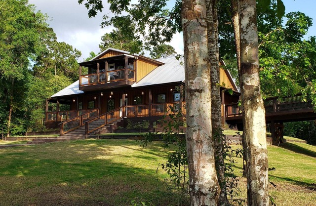 The Bridge House located in an Beautiful RV Resort near Lake Conroe.