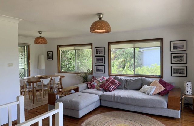 The Broulee Beach House - Across the road from the beach