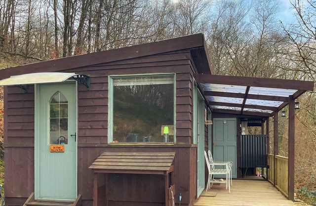 The Cabin In The Woods - UK49023