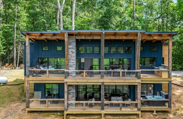 The Cabin On Faraday