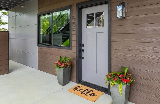 The Carnelian Condo- Centrally Located 2 Bedroom Condo in Ponderay