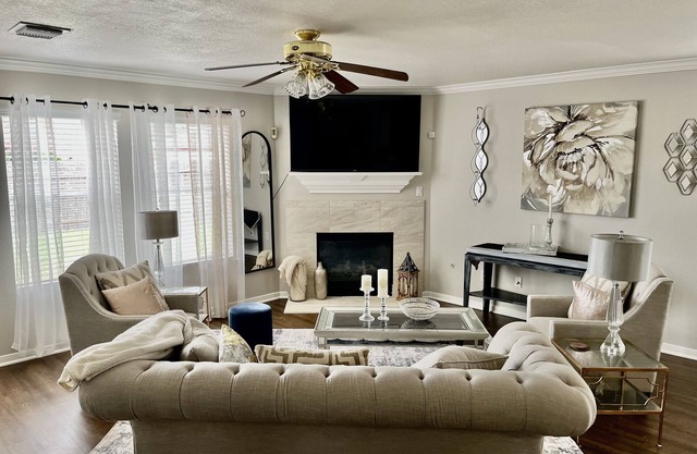 The Catbird Hideaway - Your peaceful and serene home in the Houston, Tx area.