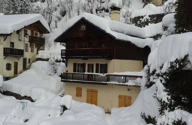 THE CHALET OF HAPPINESS