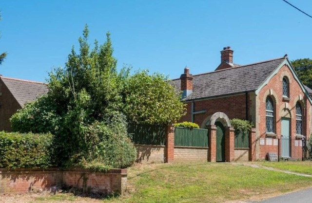 The Chapel, 2/3bed, with nature on your doorstep.