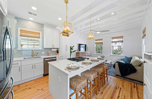 The Charleston Suite: The Harper Suite