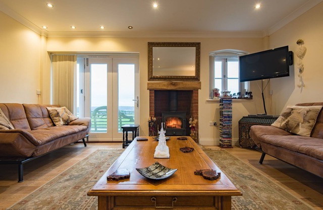 The Chestnuts by Bloom Stays - sleeps 21 guests in 7 bedrooms