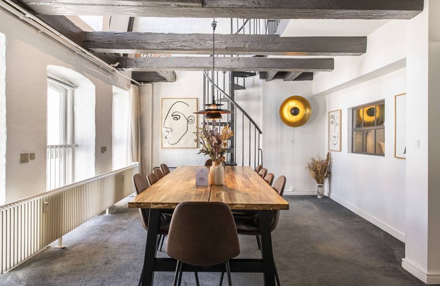 The Churchill Penthouse by Daniel&Jacob’s