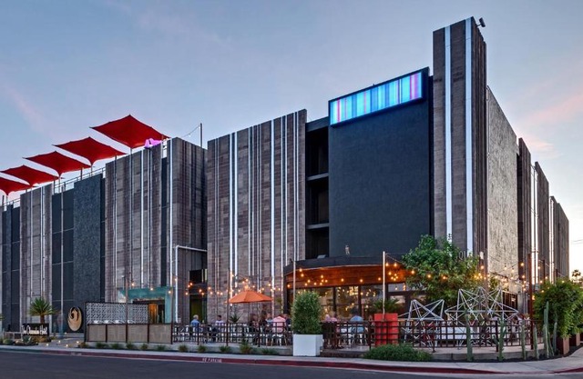 The Clarendon Hotel 