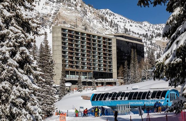 The Cliff Club, Snowbird Utah 2 Bedrm 3 baths Pinnacle Condo with WM/D