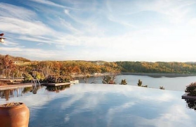 THE CLIFFS AT LONG CREEK 2 BEDROOM, RIDGEDALE, MO