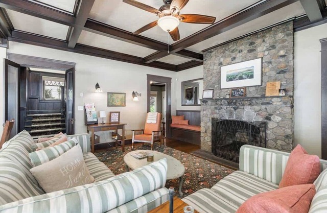 The Clover House, Charming Craftsman home