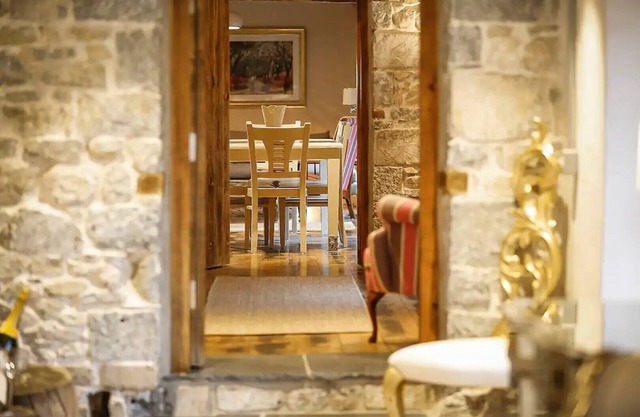 The Coach House At Gileston Manor Coastal Retreat