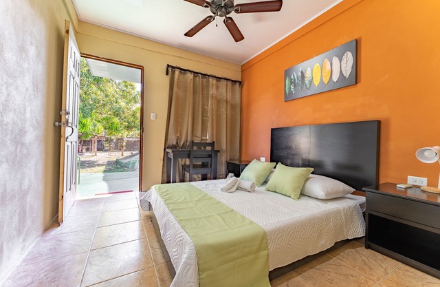 The Cocobolo Food&Rest Room 1 B&B Free WiFi A/C Free Pkg