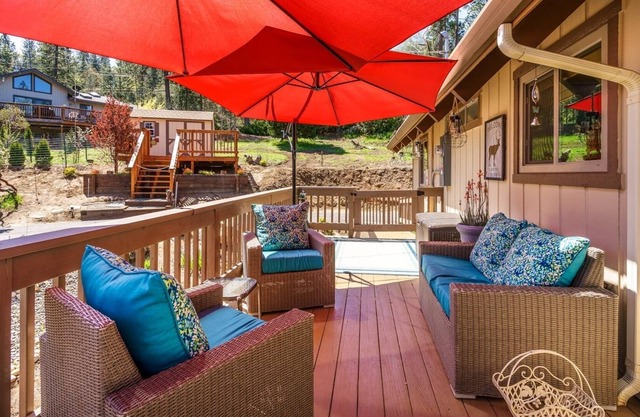 The Comfy Cabin - Solar Powered and Handicap Friendly Amenities Make the Comfy Cabin the Perfect Place for your Yosemite Getaway by RedAwning