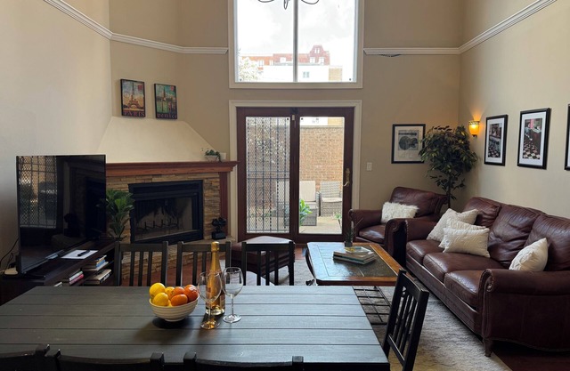 THE COMPOUND Large Exquisite House Private Yard 'Best Location' Well Appointed