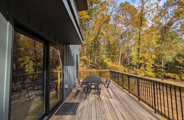 The Conway River Cabin – a family-friendly vacation home in the Blue Ridge