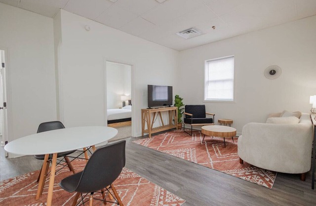 The Cool Cave- 2 bedroom apartment