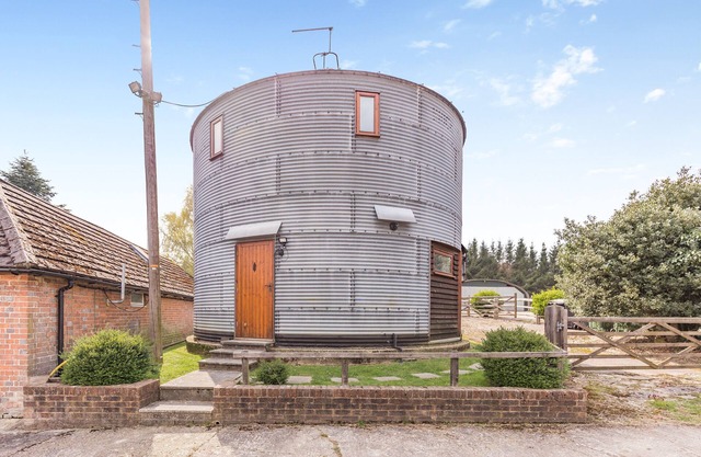 The Corn Bin - One Bedroom House, Sleeps 2