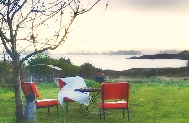 The cosy Kerigou gîte with sea and beach views