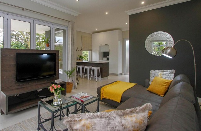 The Cottage on Cordia 2 Bedroom self catering 2km from Umhlanga beach