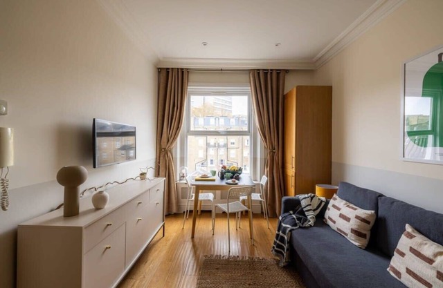 The Courtfield - 1 Bed Apartment in Kensington