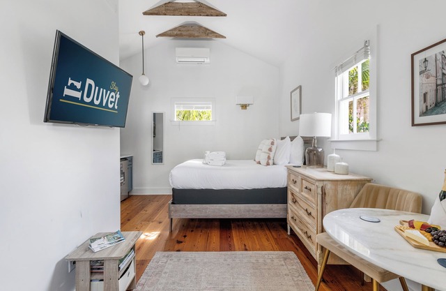 The Crescent Moon | A Cozy Haven for Two