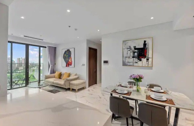 #The Crest Luxury flat