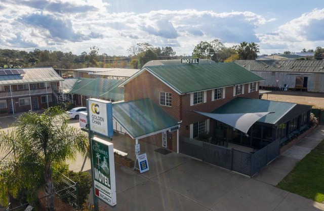 The Crossing Motel