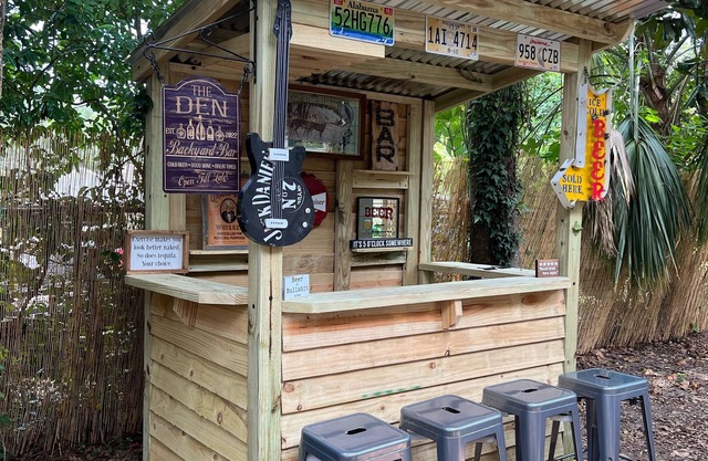 The Den w/Pool Table & Outdoor Bar - 10 min walk to beach!