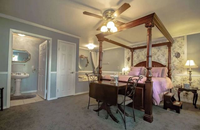 The Dickey House, Queen Anne Suite