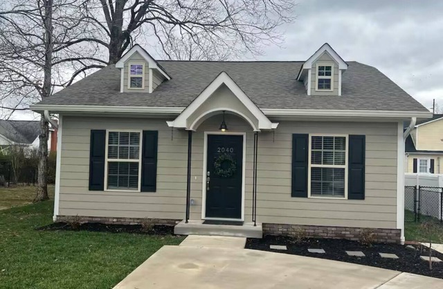The Downtown Historic Cleveland Cottage
