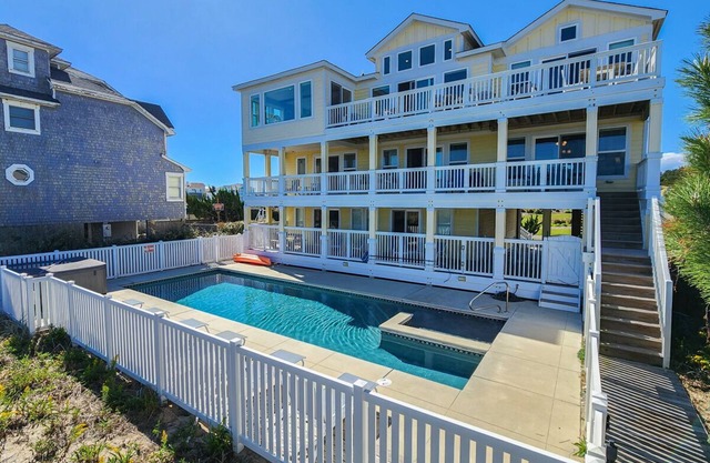 The Duck House - Spectacular Oceanfront home with 5 BR/7BA - Private Pool