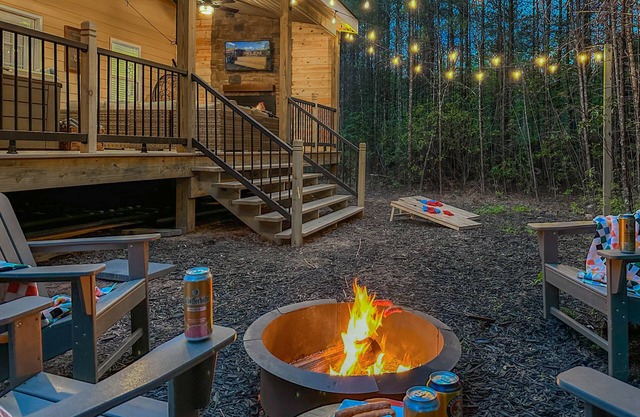 The Edelweiss-Secret Game Room! Arcade Room, Hot Tub, Firepit, 5 min. to town