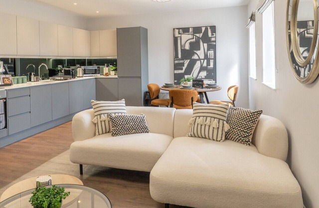 The Enchanting Silver Birch Retreat, New Forest