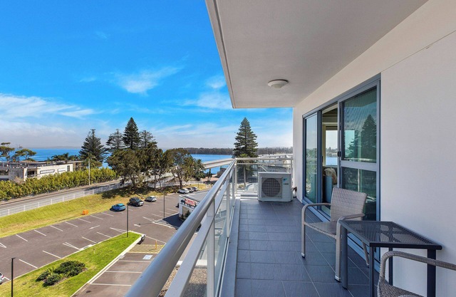 The Entrance Waterfront Apartment 425