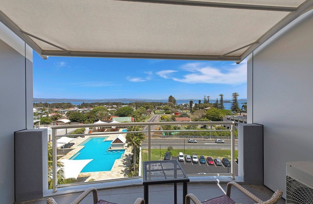 The Entrance Waterfront Apartment 621