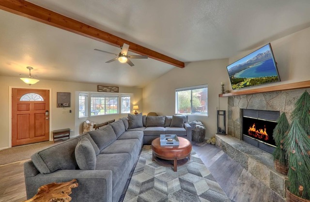 The Fair Meadow Family Retreat is family and pet friendly, fenced yard.