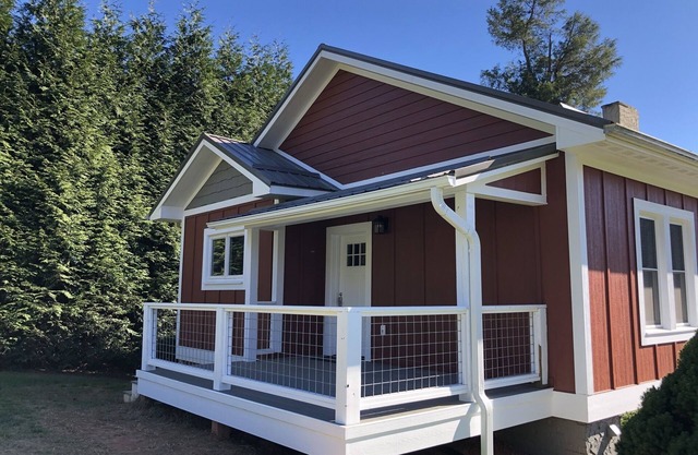 The Farmhouse at Wolfehaven