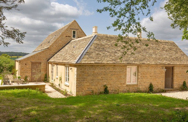 The Fold - sleeps 4 guests in 2 bedrooms