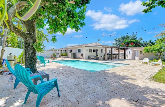 The Gardens - Luxe, Pool, Mins to Hard Rock Stadium