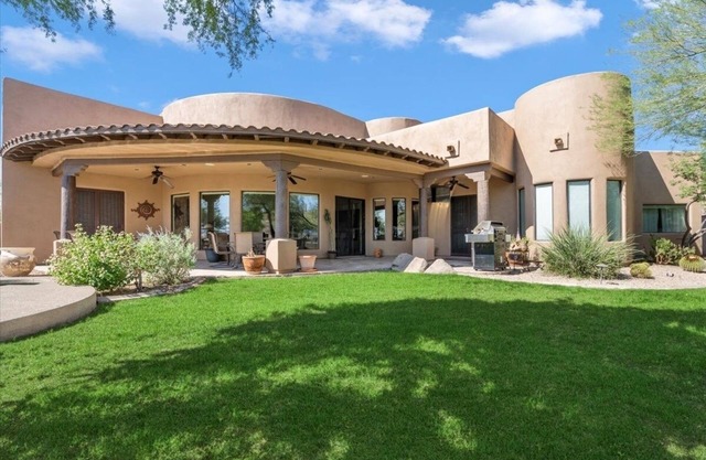 The Genoa House ~ Oasis in the Hills